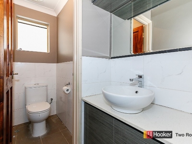 10 Whitfield Drive, Two Rocks WA 6037