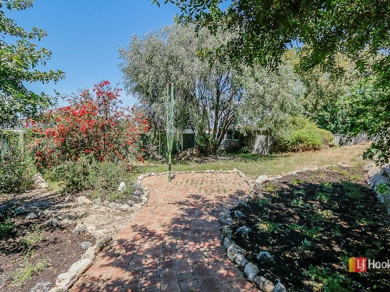 10 Whitfield Drive, Two Rocks WA 6037