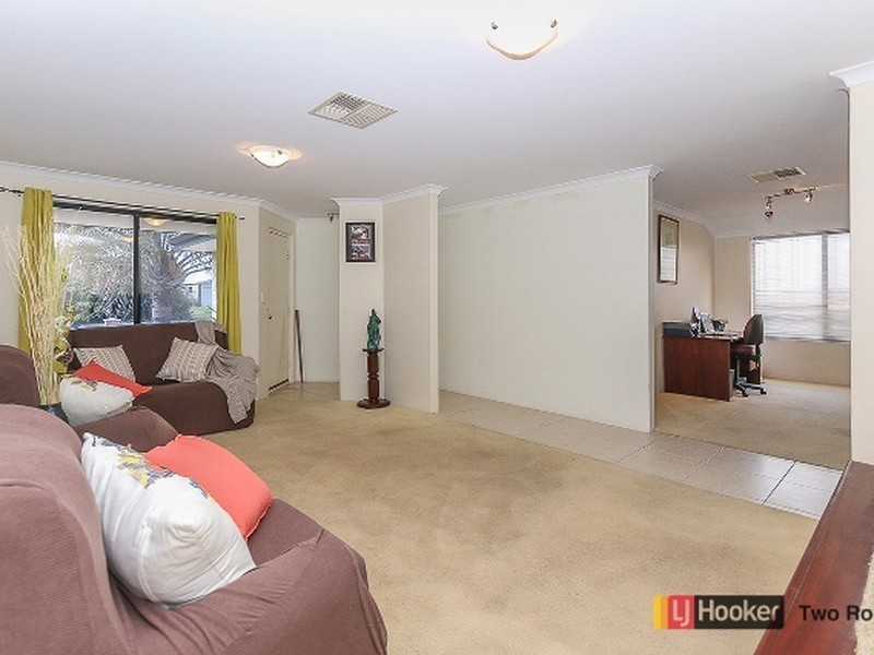 5 Valkyrie Place, Two Rocks WA 6037