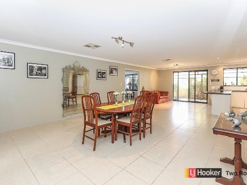 5 Valkyrie Place, Two Rocks WA 6037