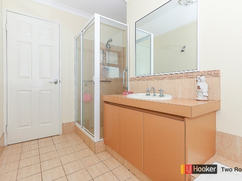 5 Valkyrie Place, Two Rocks WA 6037