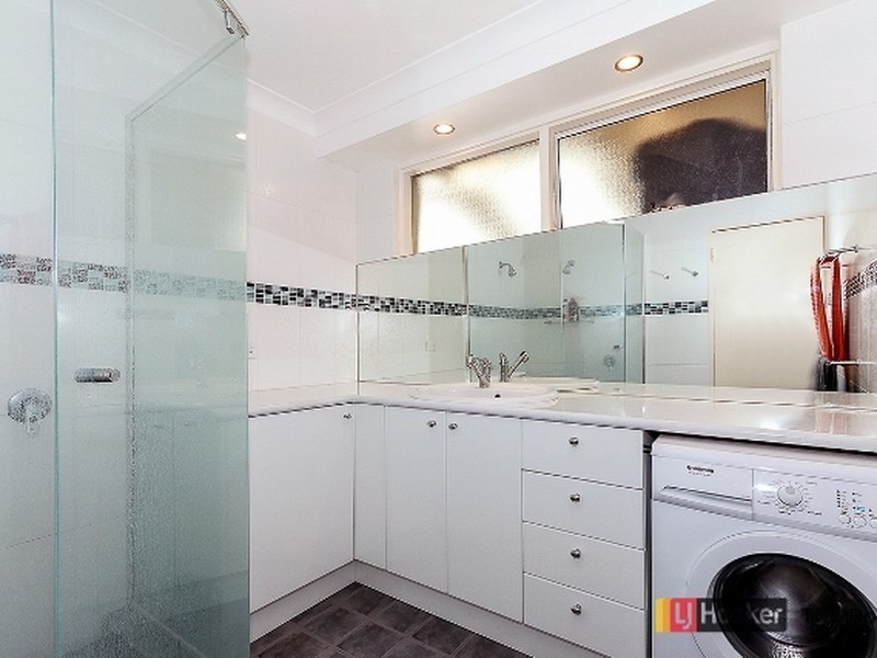 7 Blaxland Avenue, Two Rocks WA 6037