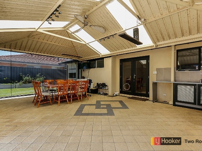 7 Blaxland Avenue, Two Rocks WA 6037