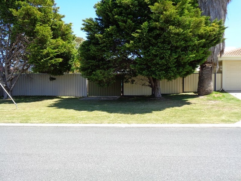 3 Bower Grove, Two Rocks WA 6037