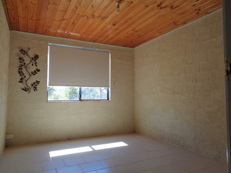 77 Birdwood Drive, Woodridge WA 6041