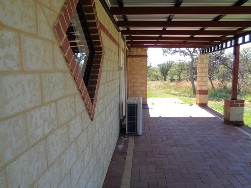 77 Birdwood Drive, Woodridge WA 6041