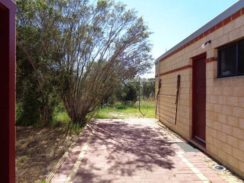 77 Birdwood Drive, Woodridge WA 6041