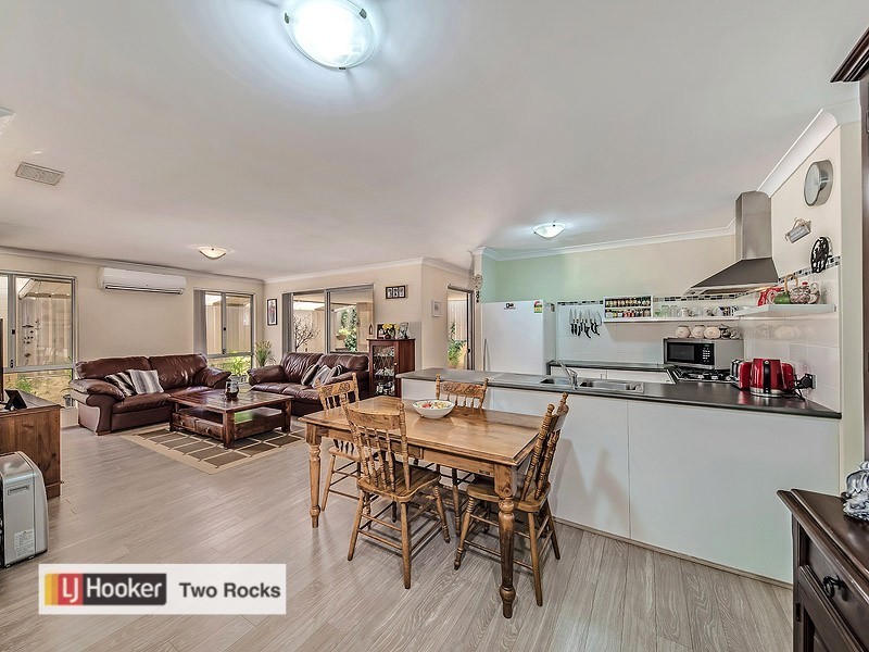 21 Dhufish Way, Two Rocks WA 6037