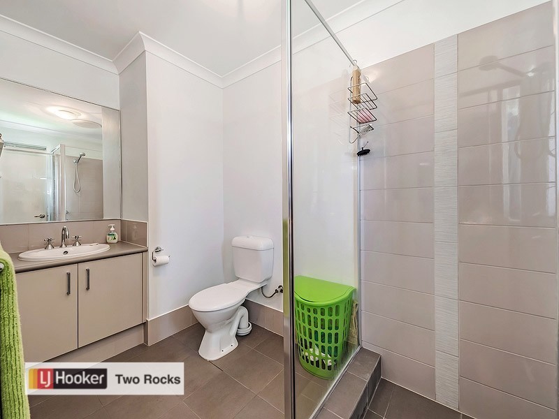 21 Dhufish Way, Two Rocks WA 6037