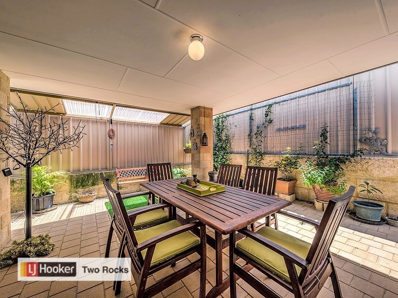 21 Dhufish Way, Two Rocks WA 6037