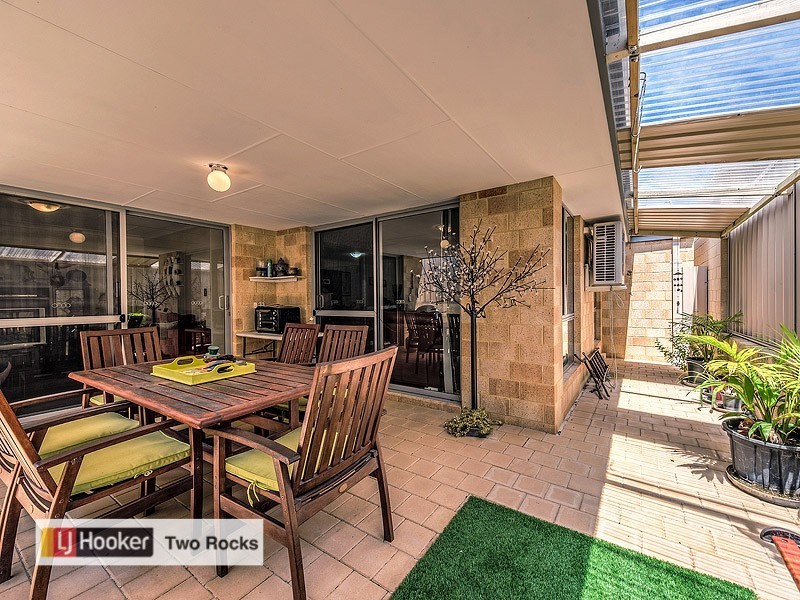 21 Dhufish Way, Two Rocks WA 6037