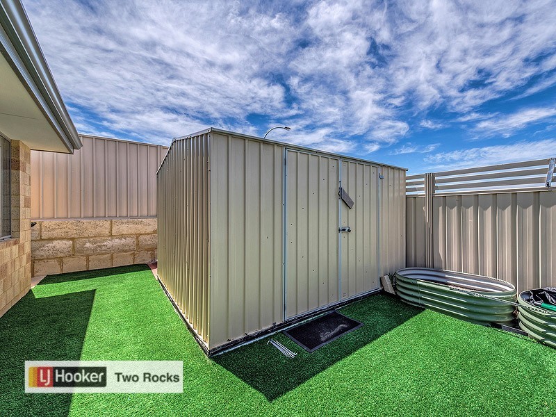 21 Dhufish Way, Two Rocks WA 6037