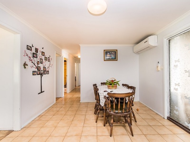 28 Hillcrest Ridge, Woodridge WA 6041