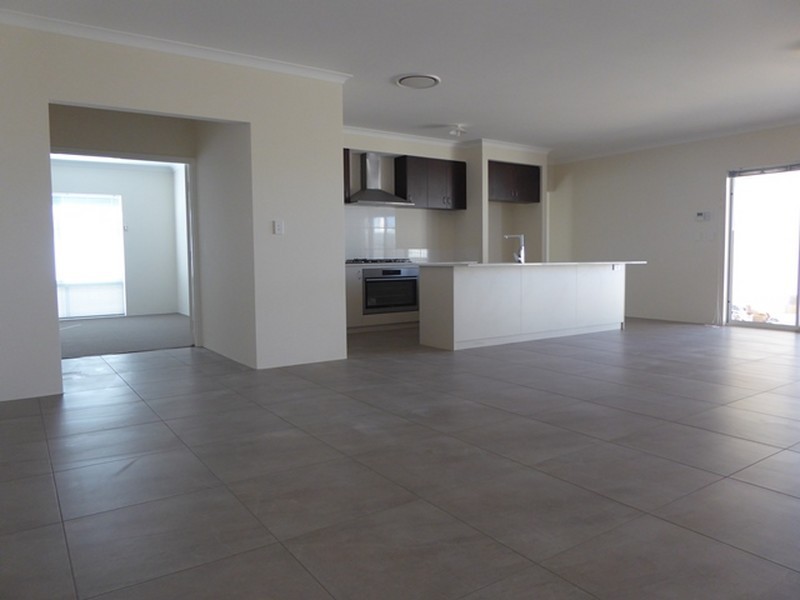 26 Cuttlefish Street, Yanchep WA 6035