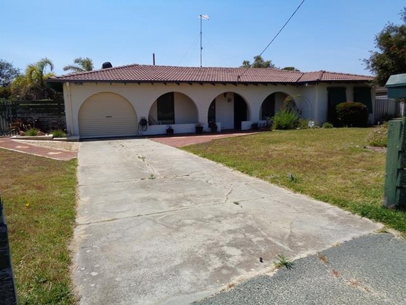 24 Whitfield Drive, Two Rocks WA 6037