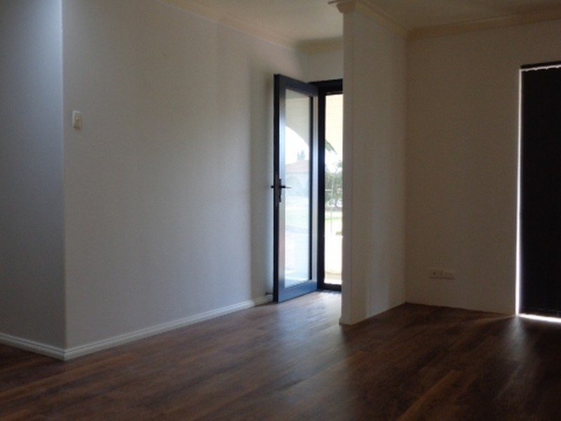 24 Whitfield Drive, Two Rocks WA 6037