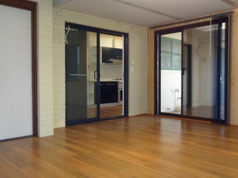 24 Whitfield Drive, Two Rocks WA 6037