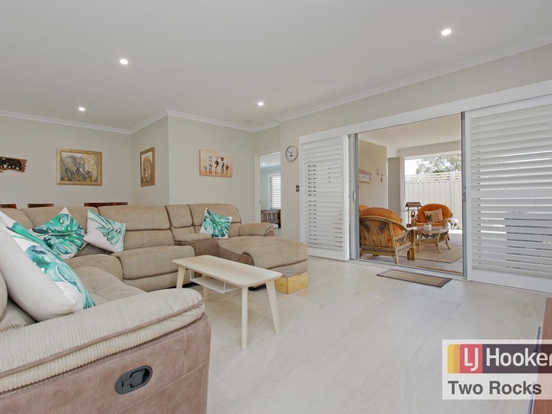 2 Abalone View, Two Rocks WA 6037