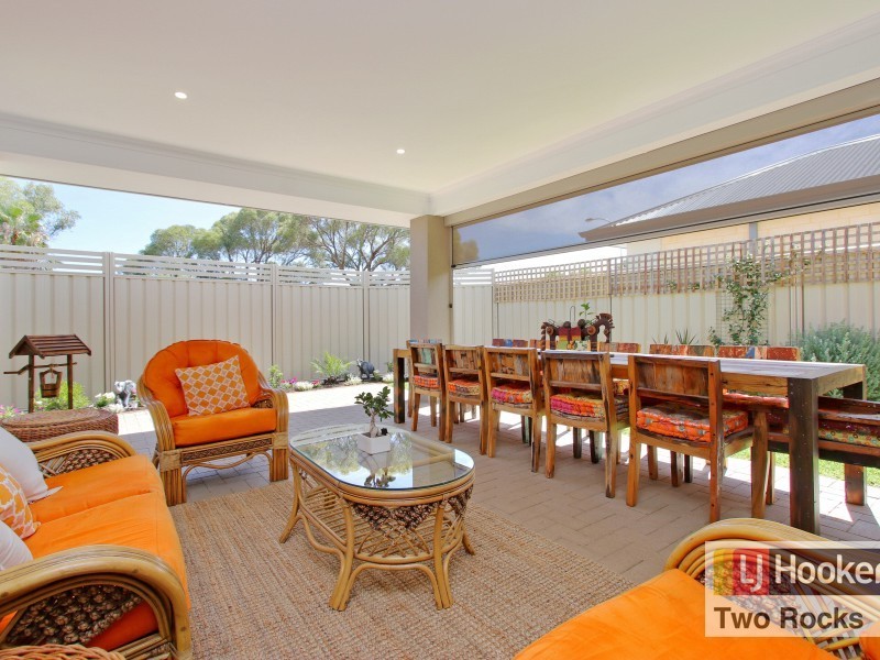 2 Abalone View, Two Rocks WA 6037