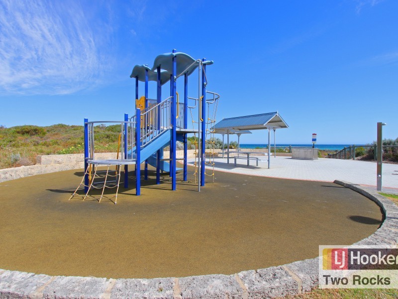 2 Abalone View, Two Rocks WA 6037