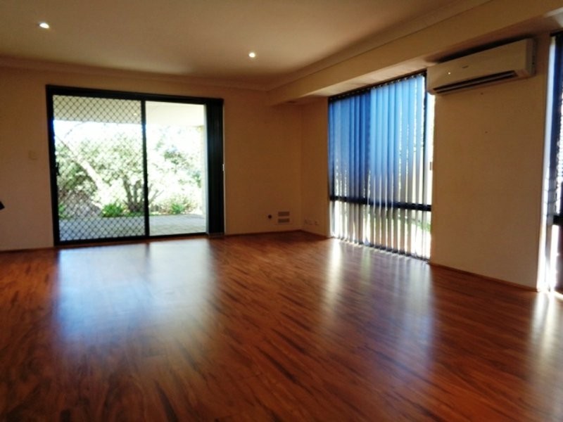 4 Cingalee Place, Craigie WA 6025