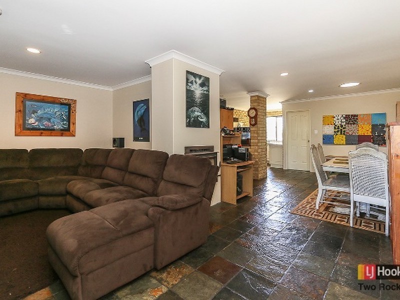 19 Mitchell Place, Two Rocks WA 6037