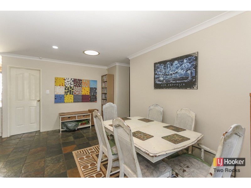 19 Mitchell Place, Two Rocks WA 6037