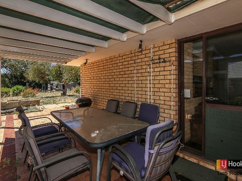 19 Mitchell Place, Two Rocks WA 6037