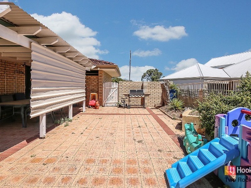 19 Mitchell Place, Two Rocks WA 6037