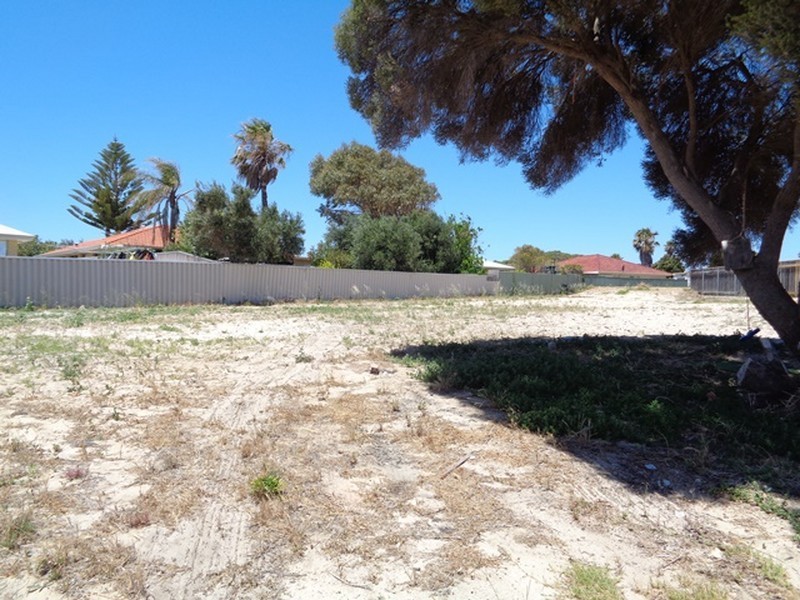 14 Sceptre Court, Two Rocks WA 6037