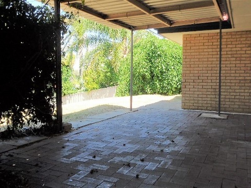 18 Whitfield Drive, Two Rocks WA 6037