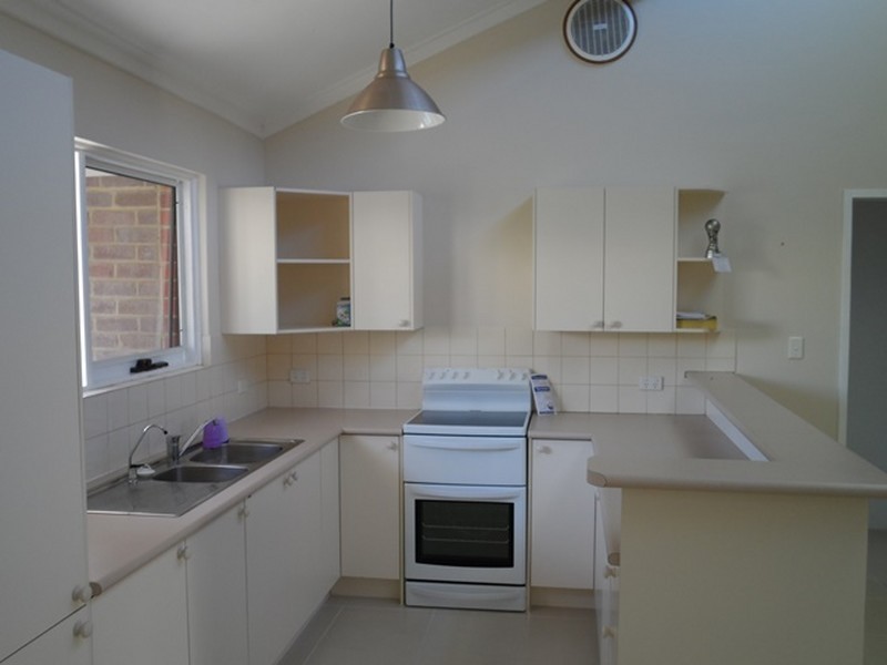 3 Pirra Court, Two Rocks WA 6037