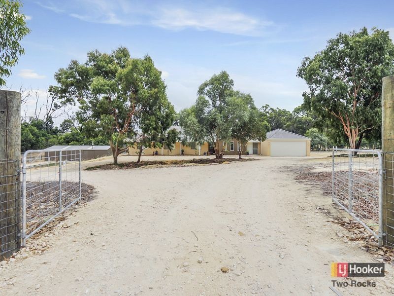 30 Cinnamon Meander, Two Rocks WA 6037