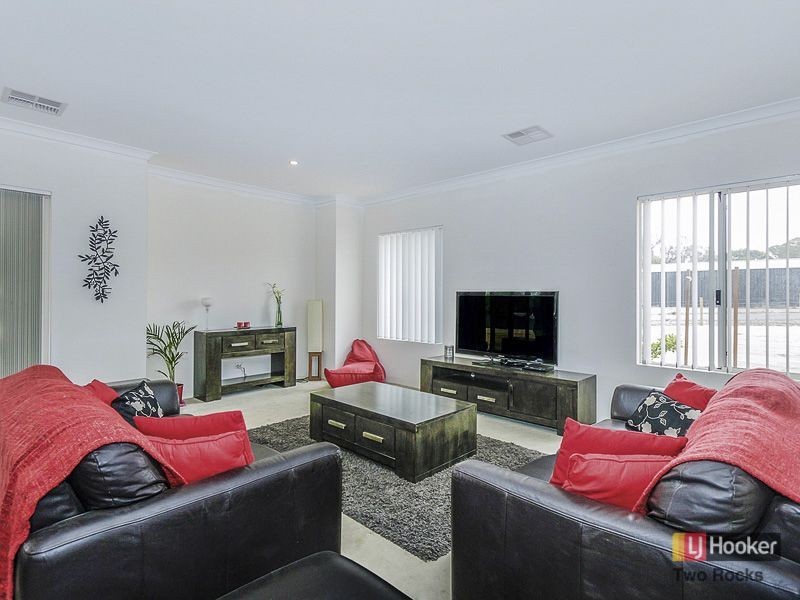 30 Cinnamon Meander, Two Rocks WA 6037