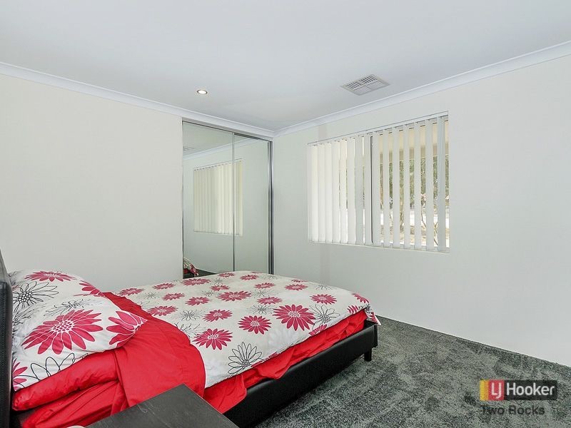 30 Cinnamon Meander, Two Rocks WA 6037