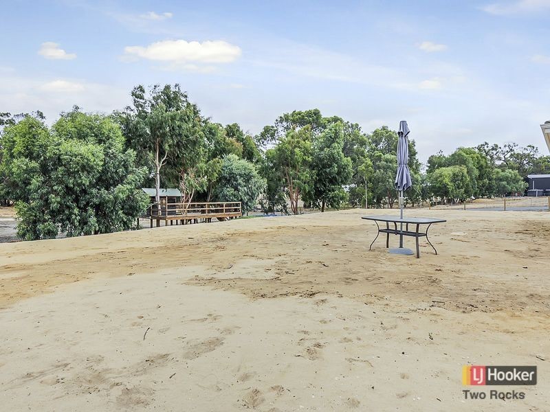 30 Cinnamon Meander, Two Rocks WA 6037
