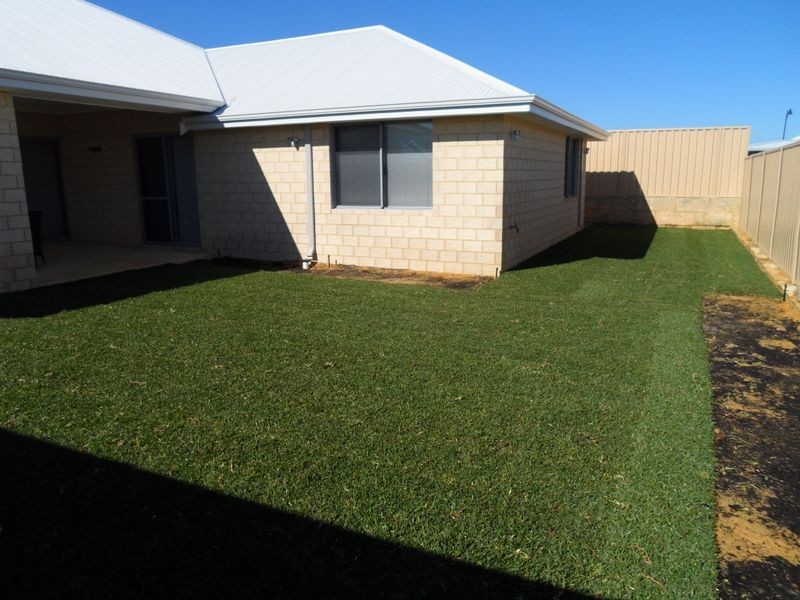 9 Bundegi Way, Two Rocks WA 6037