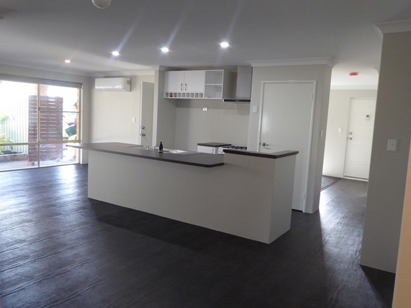 22 Blaxland Avenue, Two Rocks WA 6037