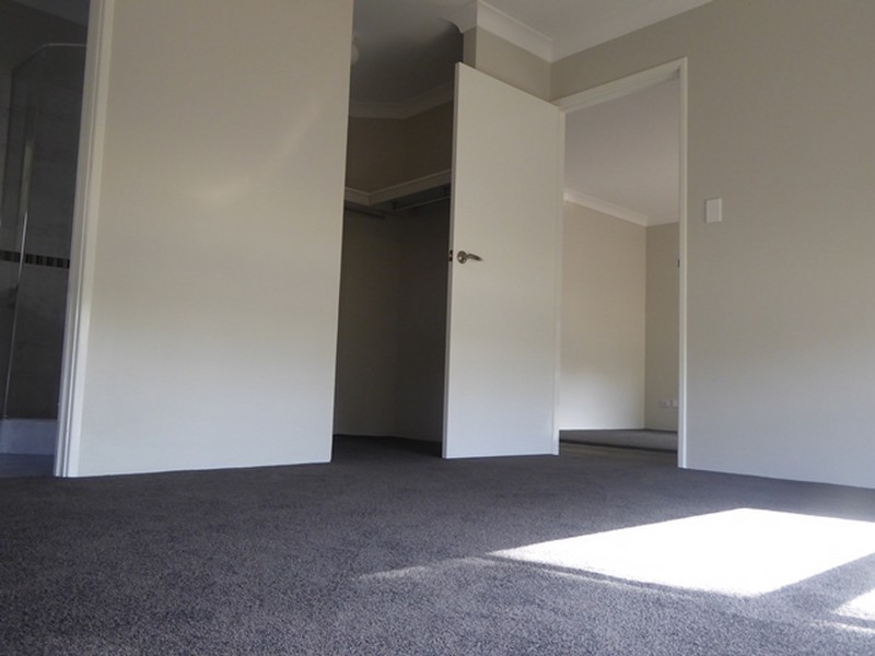 22 Blaxland Avenue, Two Rocks WA 6037