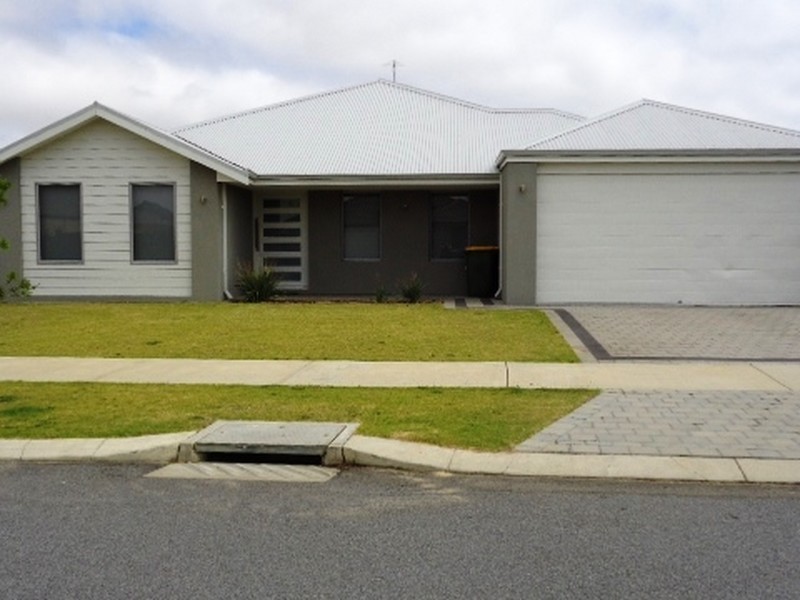 13 Putter Street, Yanchep WA 6035