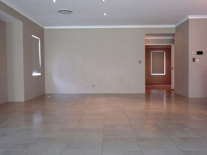 13 Putter Street, Yanchep WA 6035