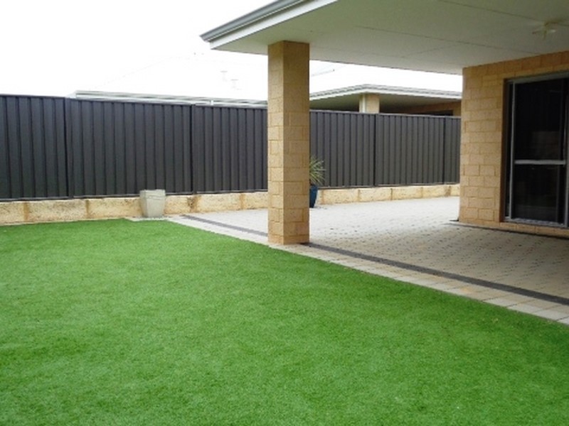 13 Putter Street, Yanchep WA 6035