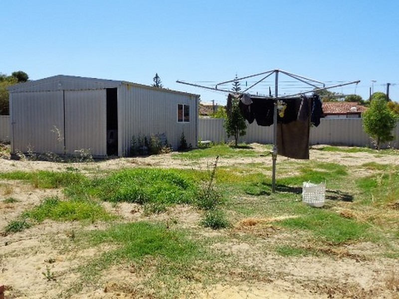 38 Blaxland Avenue, Two Rocks WA 6037