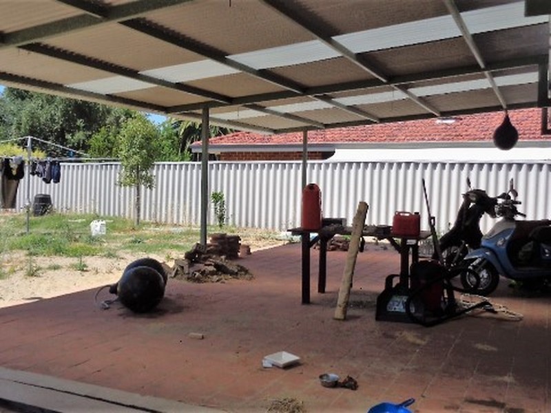 38 Blaxland Avenue, Two Rocks WA 6037