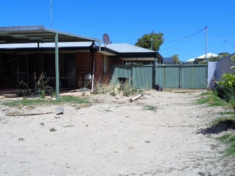 38 Blaxland Avenue, Two Rocks WA 6037