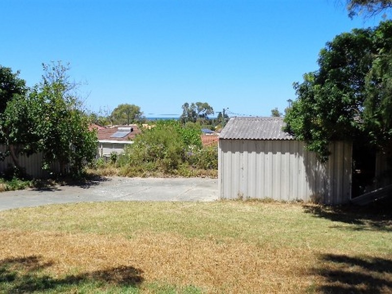 45 Leichhardt Drive, Two Rocks WA 6037