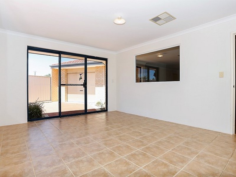 41 Lady Lindsay Cove, Yanchep WA 6035
