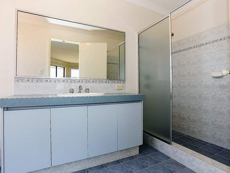 41 Lady Lindsay Cove, Yanchep WA 6035