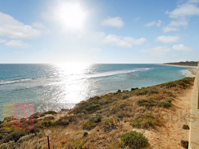 41 Lady Lindsay Cove, Yanchep WA 6035