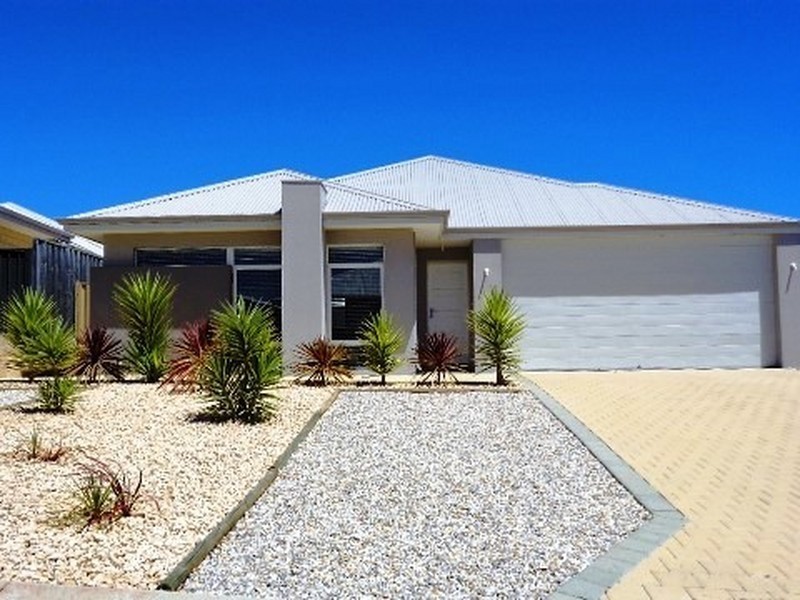 12 Current Street, Yanchep WA 6035
